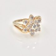 14k Gold Star Design Diamond Ring