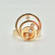 14k Gold Swinging Circular Diamond Ring