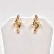 14k Gold Diamond S-Swirl Earring