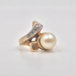 14k Gold Pearl Ring with Diamond Accents